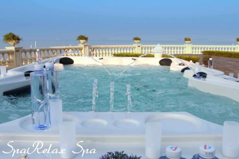 Darmowe spa z wanną z hydromasażem na Boże Narodzenie